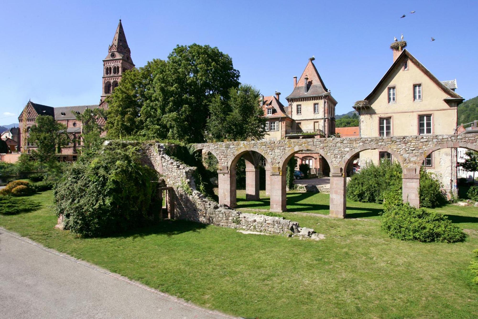 Hôtel Restaurant La Cigogne Munster (Haut-Rhin) Exterior foto